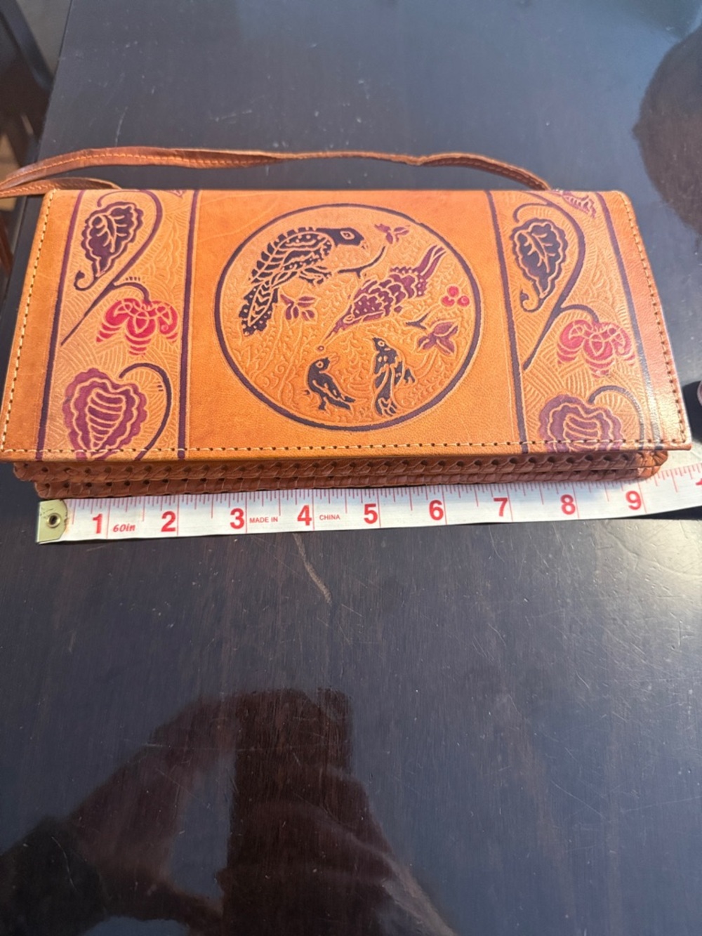 NWOT- Unique Handcrafted Tan Leather purse with Embossed Bird Motif - New - Picture 5 of 6